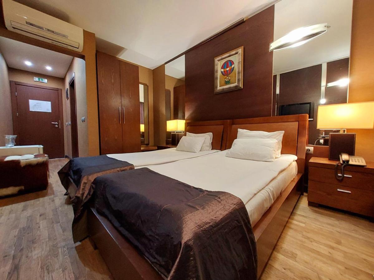 Hotel City Pleven Eksteriør bilde